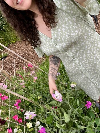 Ada Allur / ada_allure_free nude photo #12