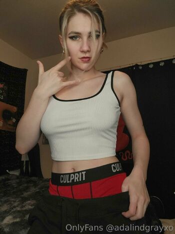Adalind Gra / adalindgrayxo nude photo #12