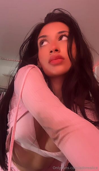 Alice / adorealice nude photo #2