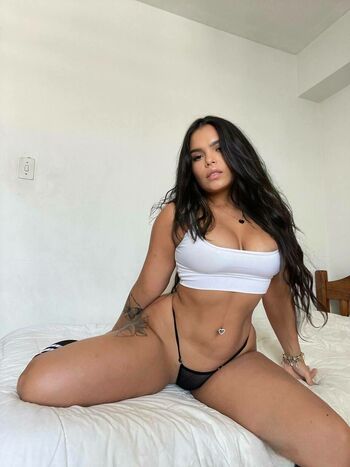 Adriana Dia / adriana.diazz nude photo #11