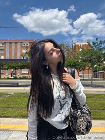 Adrianna / adriannaswg nude photo #22