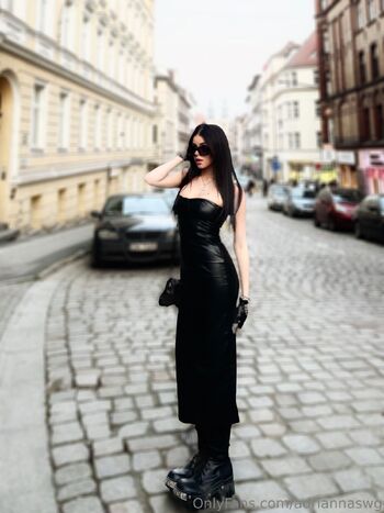 Adrianna / adriannaswg nude photo #31