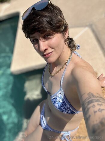 Yo Adrienne Drigg / adriennedriggs nude photo #1