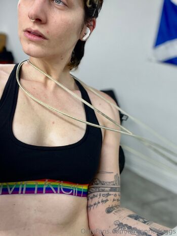 Yo Adrienne Drigg / adriennedriggs nude photo #25