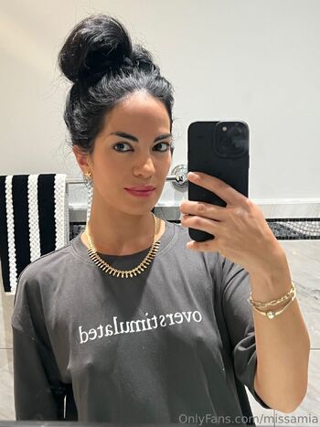 Ami / adrixfree nude photo #12