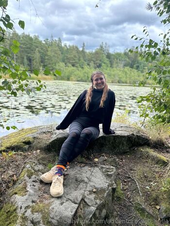 Bell / adventureswithbella / bellaadventure_ nude photo #34