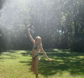 Ariel / adversariel nude photo #22