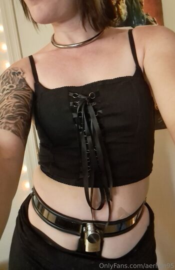 Aerilyn / aerilyn95 nude photo #14