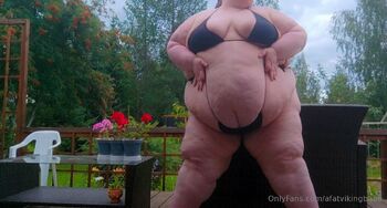 SSBBW Kati aka the queen afatvikingbab / afatvikingbabe nude photo #13