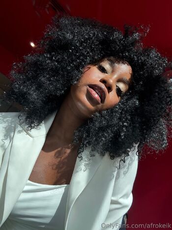 Justine / afrokeik nude photo #23