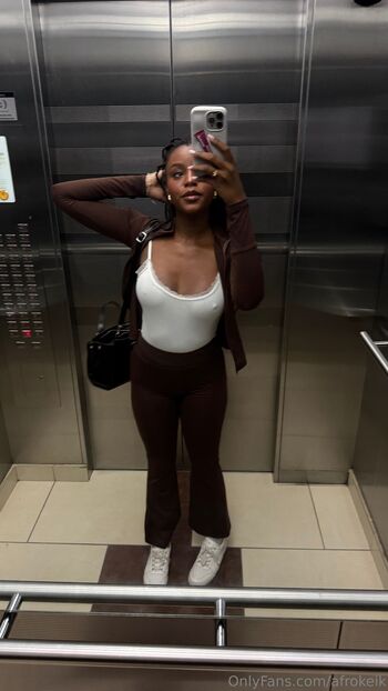 Justine / afrokeik nude photo #28