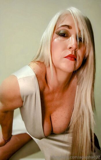 Mechi Fleur / aglasha072 nude photo #1