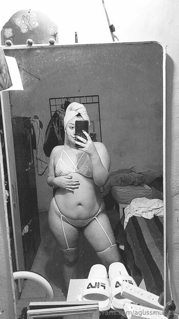 AVAILABLE NOW / agussmunich nude photo #5