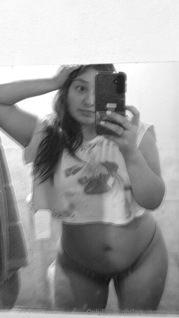 AVAILABLE NOW / agussmunich nude photo #9