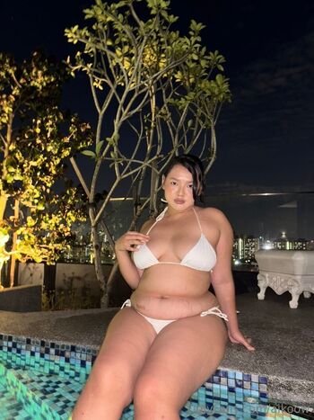 aik / aikoow nude photo #9