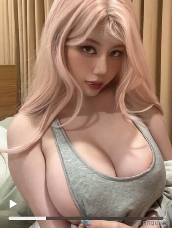 Ain Nguye / ainnguyen / iaintnguyen nude photo #4