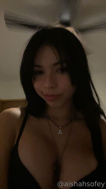 Aishah Sofe / aishahsofey nude photo #27