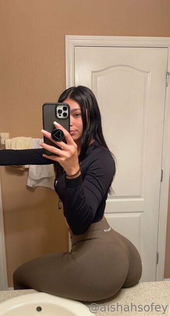 Aishah Sofe / aishahsofey nude photo #30