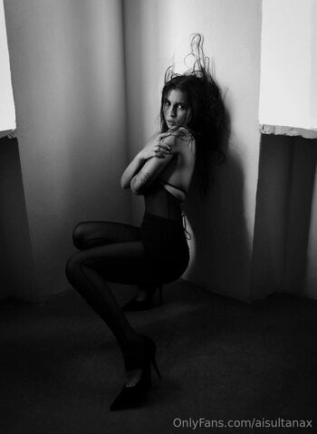 Aisu Busty Queen / aisultanax / aisultanaonly nude photo #27