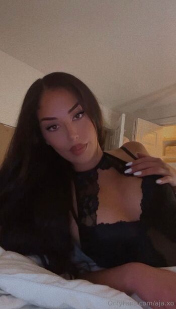 Aj / aja.xo nude photo #18