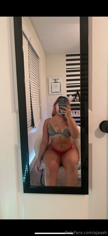 Lightskin Barbie / ajaaah nude photo #6