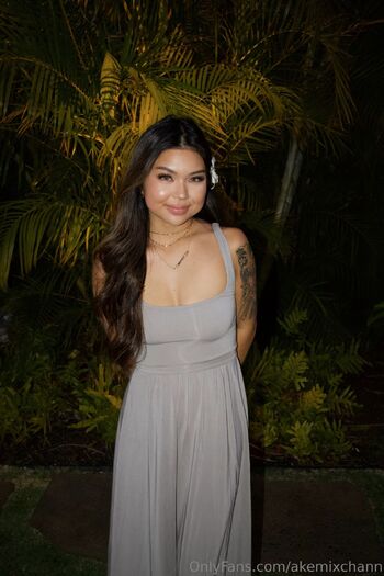 Akem / akemiikaze nude photo #6