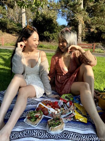 Asian Sisters FREE AKI AM / akiminini nude photo #19