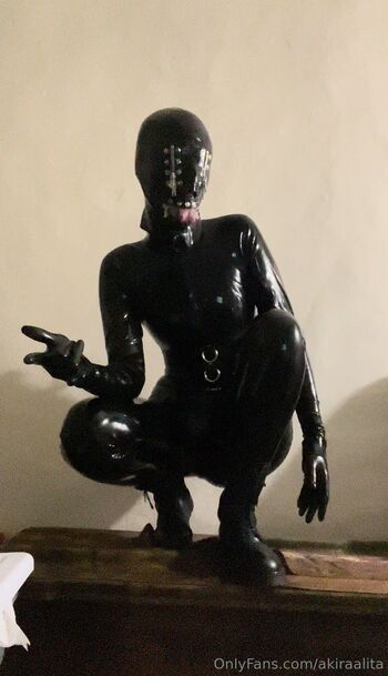 kiki / akiraalita nude photo #13