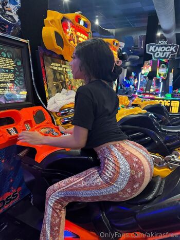 Akir / akirasfree nude photo #12