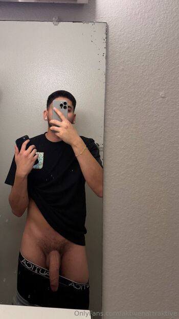 CranksPimpin-FRE / aktivenattraktive nude photo #1