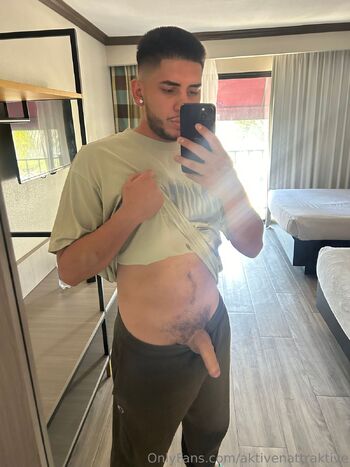 CranksPimpin-FRE / aktivenattraktive nude photo #8