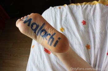 OnlyFans / alakazeen nude photo #9