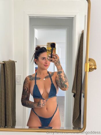 Alana / alanahgoddess nude photo #10
