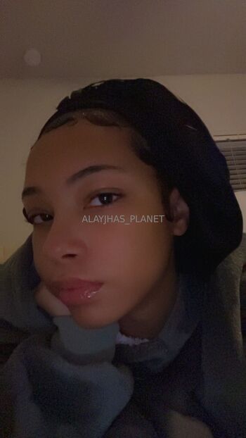 alayjhas_plane / alayjhasworld / alayjhas_planet nude photo #15