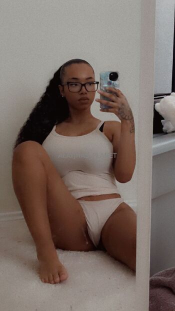 alayjhas_plane / alayjhasworld / alayjhas_planet nude photo #25