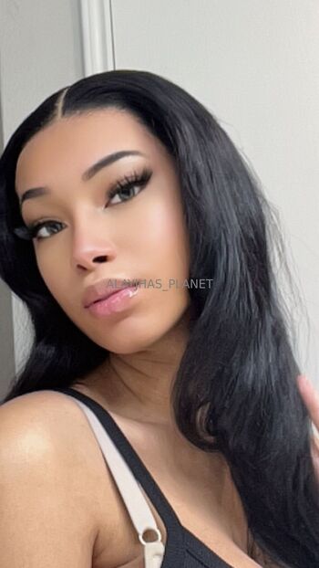 alayjhas_plane / alayjhasworld / alayjhas_planet nude photo #27