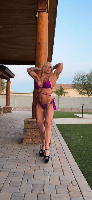 Alea / aleahmusclefree nude photo #28