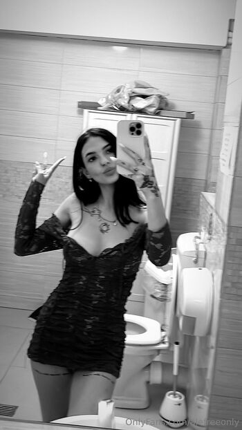 Alexandra Galata / alefreeonly nude photo #2