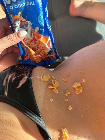 Al / alegaucha nude photo #1