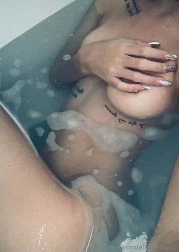 Alejandr / alejandrixxx nude photo #1