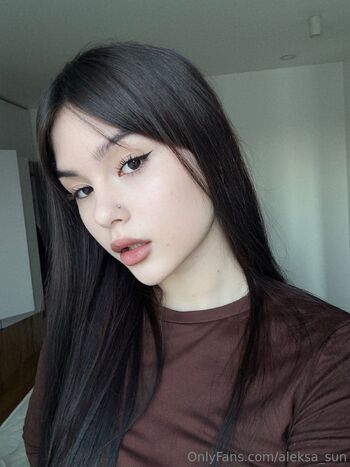 Alexa / aleksa_sun nude photo #16