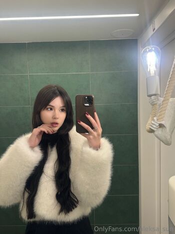 Alexa / aleksa_sun nude photo #33