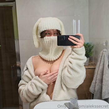 Aleks / alekssecret nude photo #2