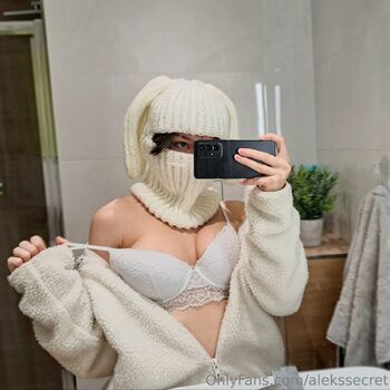 Aleks / alekssecret nude photo #5