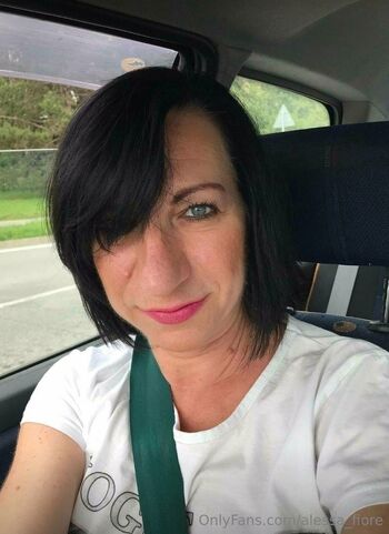 Aless / alessa_fiore nude photo #24