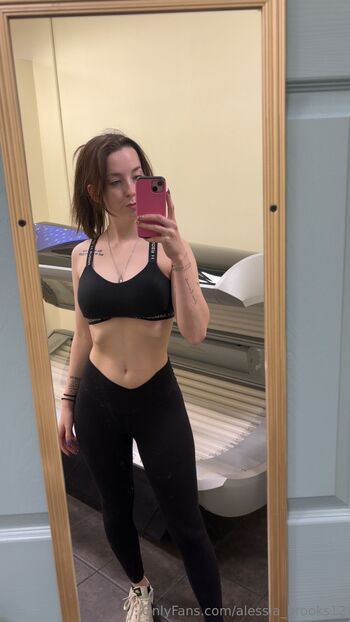 Alessia Brook / alessia_brooks12 nude photo #3