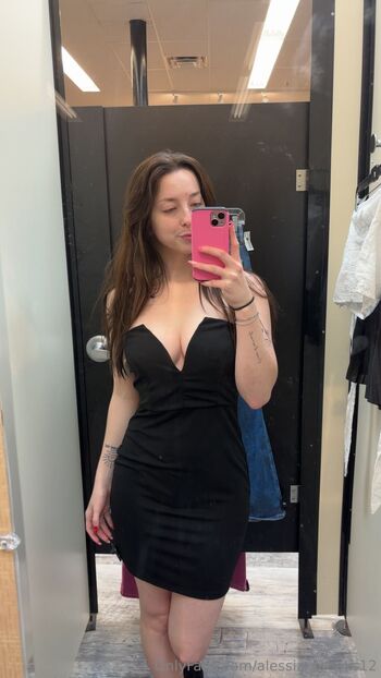 Alessia Brook / alessia_brooks12 nude photo #14