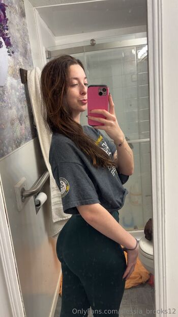 Alessia Brook / alessia_brooks12 nude photo #17