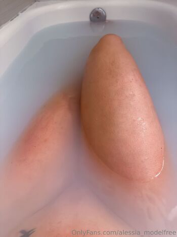 Alessia / alessia_modelfree nude photo #39