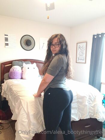 Alexa Hairy FREE TO SUB / alexa_bootythingsfree nude photo #15